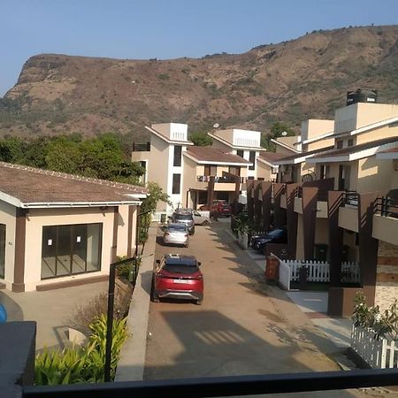 Villa At Lonavala - Saga Montana Buitenkant foto